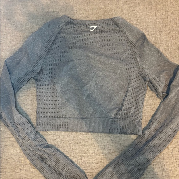 Gymshark long sleeve crop top size small gray - Picture 3 of 4